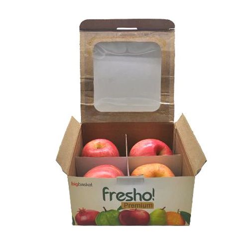 Fresho Apple - Fuji, Premium, 4 pcs